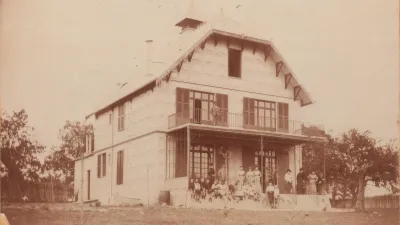 Maison de Fer de Poissy dans les Yvelines à visiter avec le Pass Patrimoine © Collection de Marc Braham - Ville de Poissy Domaine public